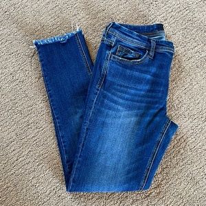 Vervet size 28 mid rise straight ankle jean